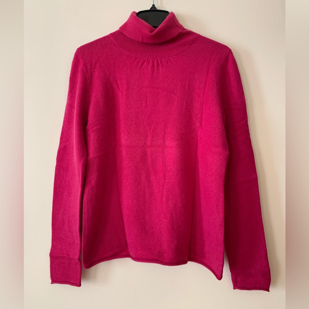 Grace Cashmere Women’s Turtleneck Sweater Fuchsia Pink Quiet Luxury M